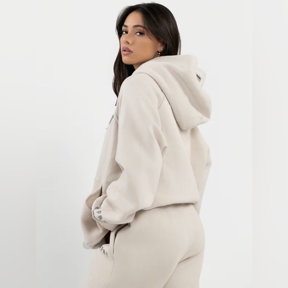 NWOT Comfrt Tranquil Hoodie (Viral Weighted Hoodie) - Cotton/Cream - Unisex - Picture 5 of 7